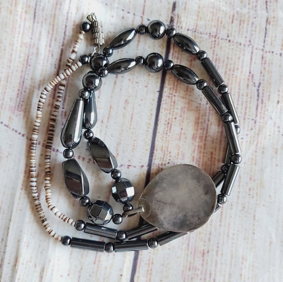 BEAR CLAW NATIVE AMERICAN TURQUOISE NECKLACE - Picture 9 of 11